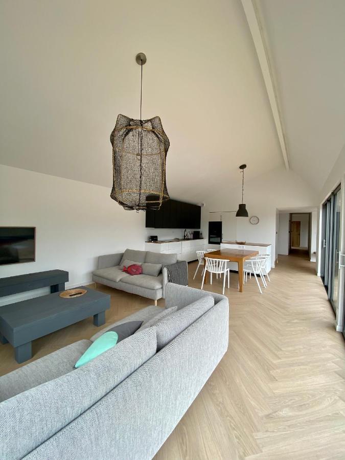 Magnifique villa avec piscine, à 5 min des plages Landunvez Extérieur photo