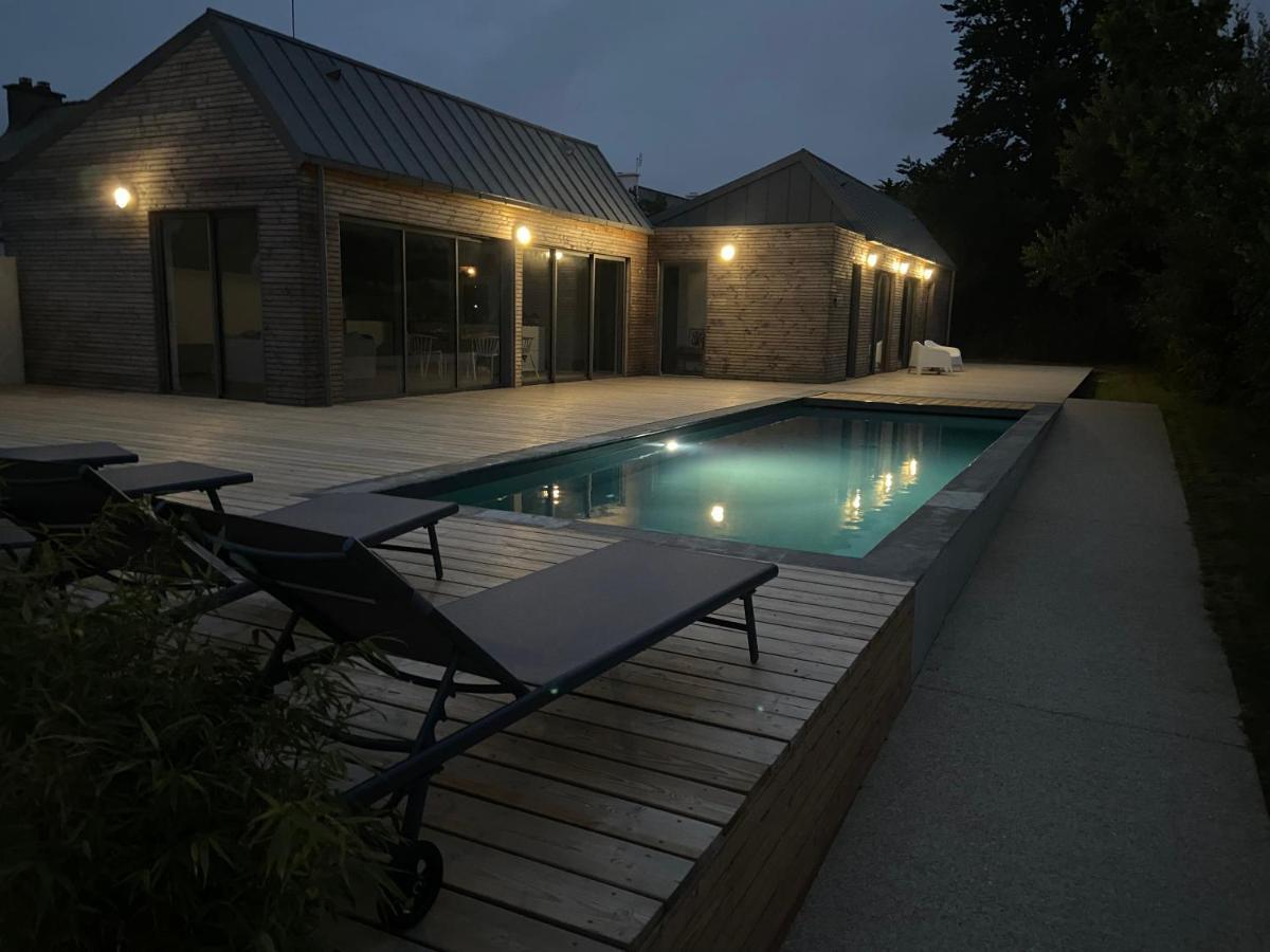 Magnifique villa avec piscine, à 5 min des plages Landunvez Extérieur photo